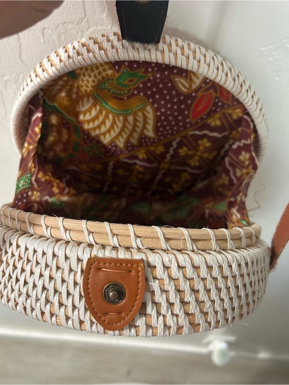 Rattan Canteen Crossbody Bag - Picture 4 of 7